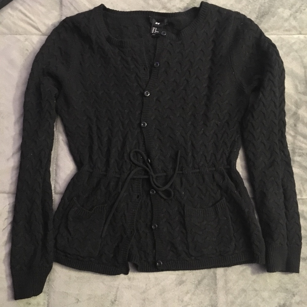 Comfy Black Sweater/Cardigan H&M